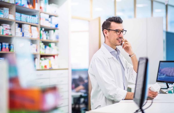Devenir pharmacien : quelle formation suivre ?